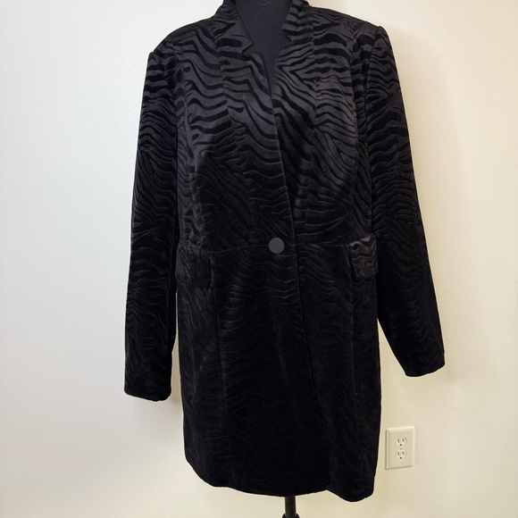 Chico's Jackets & Blazers - Chico’s Black Zebra Jacquard Blazer Animal Print Jacket Size 2 Large